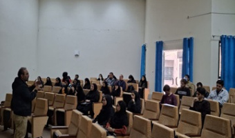 دوره آموزشی احداث گلخانه در پردیس کشاورزی، منابع طبیعی و محیط زیست برگزار شد.