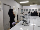 گزارش تصویری بازدید دانش آموزان پایه متوسط دوم دبیرستان دخترانه دکتر گنجی از آزمایشگاه های گروه های آموزشی دانشکده علوم پایه - آبان ۱۴۰۴