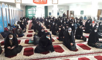 به مناسبت روز راهیان نور، مراسم بدرقه دانشجویان دختر دانشگاه بیرجند به مناطق عملیاتی دفاع مقدس انجام شد