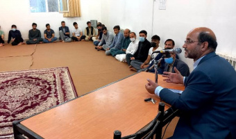 نشست و محفل قرآنی با عنوان «قرآن کریم محور تقرب مذاهب اسلامی» در خوابگاه سرو دانشگاه بیرجند برگزار شد.