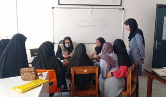 برگزاری ورکشاپ سوزن دوزی (سرمه دوزی و پیله دوزی) توسط کانون هنرهای تجسمی