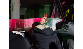 نگاهی به برنامه شبی با شهید گمنام