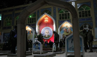 ۱۱۶ دانشجوی دختر دانشگاه بیرجند شب یلدا را در جوار مزار شهید حاج قاسم سلیمانی سپری نمودند.