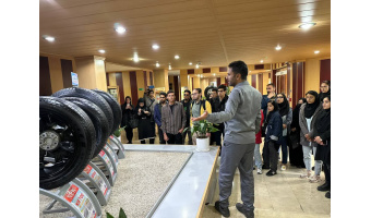 بازدید دانشجویان فیزیک دانشگاه بیرجند از کارخانه کویرتایر