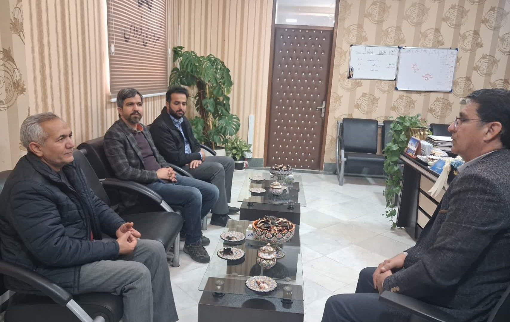 ریاست دانشکده فنی و مهندسی فردوس با شهردار فردوس دیدار کرد