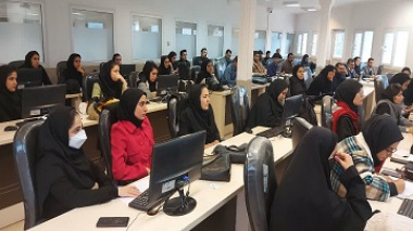 کارگاه آشنایی با کتابخانه مرکزی و پایگاه‌های اطلاعاتی ویژه دانشجویان نوورود مقطع کارشناسی ارشد پردیس کشاورزی، منابع طبیعی و محیط زیست برگزار شد.