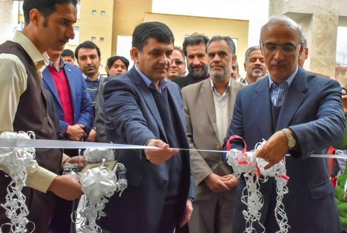 افتتاح مرکز بهداشت و درمان (درمانگاه فرهیختگان) دانشگاه بیرجند (۹۷/۱۲/۱)
