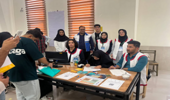 حضور فعال اداره بهداشت و درمان و مرکز مشاوره و توانمندسازی با همکاری کانون همیاران سلامت جسم و روان در روزهای ثبت‌نام دانشجویان نوورود