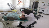 بازدید دکتر ابراهیمی مدیرکل هیأت‌های رسیدگی به تخلفات اداری از درمانگاه دانشگاه و استفاده از خدمات دندانپزشکی
