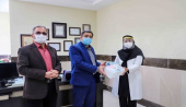 اهداء دوهزار عدد ماسک محافظتی سه‌لایه و ۵۰ عدد جعبه کمک‌های اولیه به مرکز بهداشت ودرمان