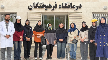 برگزاری دوره آموزشی ایمنی مواد شیمیایی برای دانشجویان رشته هنر اسلامی پیش از آغاز دوره کارآموزی در دانشگاه هنر توسط اداره بهداشت و درمان دانشگاه برگزار گردید.