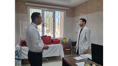 تحویل کیف‌های امداد و نجات در شرایط اضطراری به سرپرستان خوابگاه‌های دانشجویی دانشگاه بیرجند