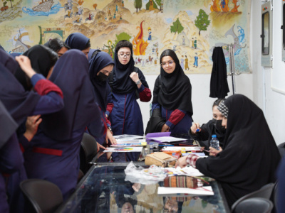 بازدید دانش‌آموزان دبیرستان علامه حلی از دانشکده هنر