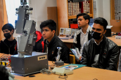 تصاویر بازدید دانش آموزی از پردیس مهندسی