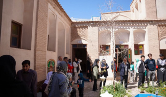 دانشجویان بین‌المللی دانشگاه بیرجند از جاذبه‌های تاریخی شهر بازدید کردند