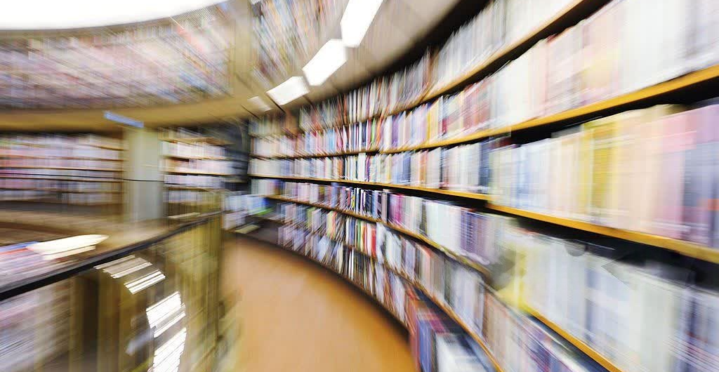 یک قدم تا دنیای کتاب ها در تور مجازی کتابخانه