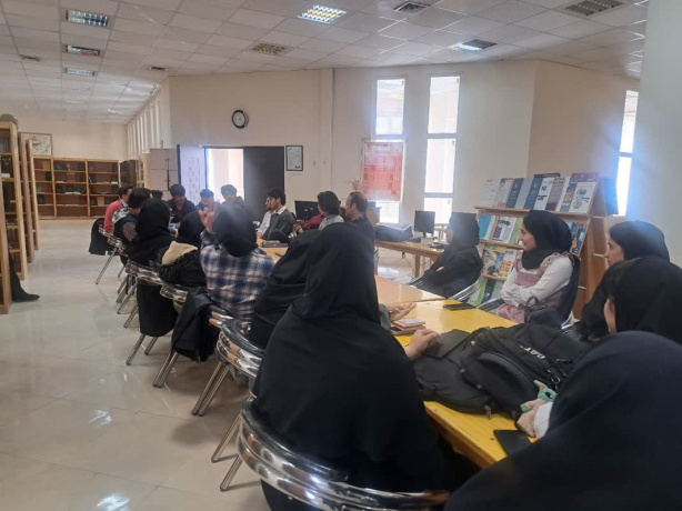 اولین جلسه فری دیسکاشن در بخش مرجع  نشریات کتابخانه مرکزی و مرکز نشر  برگزار شد. (۱۴۰۳/۱۲/۱۱)