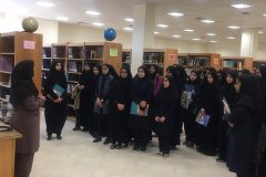 بازدید دانش آموزان از کتابخانه در هفته کتاب، آبان ۹۷