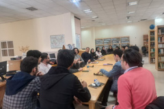 اولین جلسه فری دیسکاشن در بخش مرجع  نشریات کتابخانه مرکزی و مرکز نشر  برگزار شد. (۱۴۰۳/۱۲/۱۱)