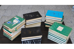 اهدای کتاب توسط آقای پرویز پاسگر و خانم بدری پدرام به کتابخانه مرکزی و مرکز نشر ( 28 مرداد 1404)