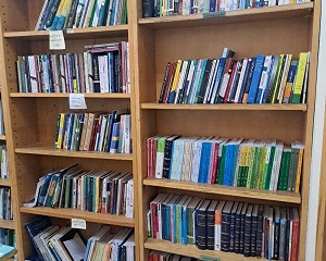خریداری کتاب در نیمه اول سال ۱۴۰۴
