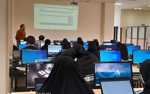 به مناسبت هفته پژوهش کارگاه آموزشی " مهارت‌های جستجوی منابع اطلاعاتی و علمی برای نگارش پایان‌نامه و رساله" برگزار شد.