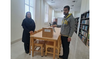اهدای ۱۰۰ جلد کتاب به دبیرستان فرهیختگان دانشگاه بیرجند