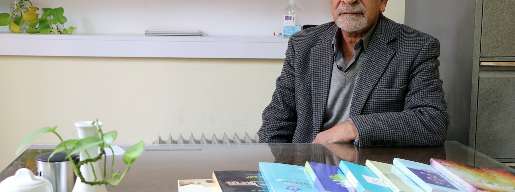 اهدای کتب استاد محمدبهنام‌فر به موزه و مرکز اسناد و مفاخر دانشگاه بیرجند