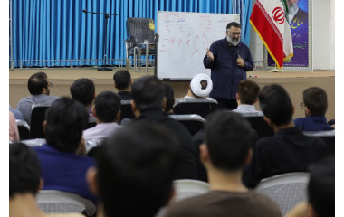 گردهمایی دانشجویان کنشگر دانشگاه‌های مرکز استان خراسان جنوبی با سخنرانی حاج عظیم ابراهیم‌پور