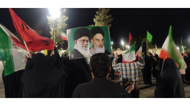 تقدیر دانشجویان کانون مهدویت از کنشگرانی که با دست‌نوشته و عکس در میادین اجتماعات حضور یافتند.