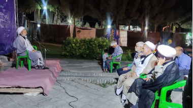 نشست «میز گفت‌وگوی دانشگاه و مردم» با محوریت امام سجاد علیه السلام و نهضت عاشورا