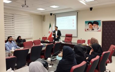 کارگاه آموزشی با موضوع آداب کسب و کار برای نسل z