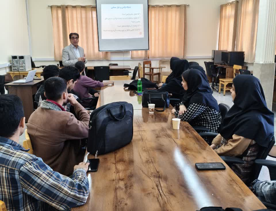 برگزاری کارگاه کارگاه آشنایی با مکمل‌ها و مواد نیروزا برای ورزشکاران، پایش و تجویز نرم افزاری توسط دکتر افضل پور