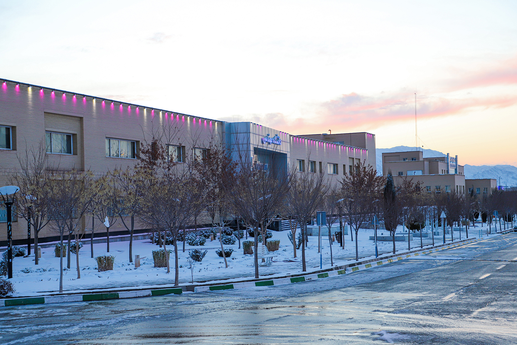 عکس: حسین سبزه‌بان