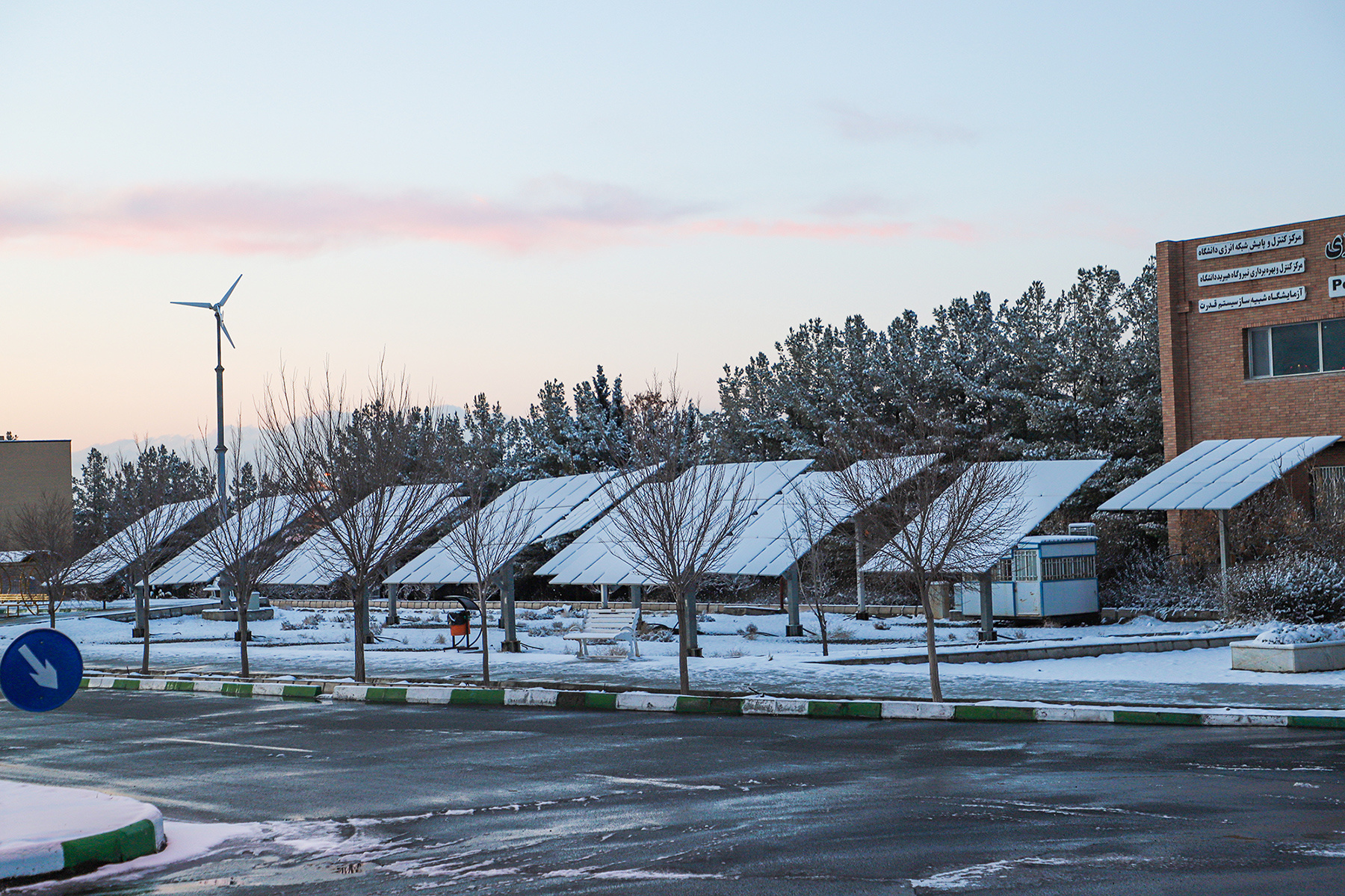 عکس: حسین سبزه‌بان