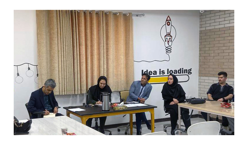 نخستین دورهمی «مانایی‌شو» در سال ۱۴۰۵؛ نشست صمیمی مدیران دانشگاه بیرجند با فعالان زیست‌بوم نوآوری
