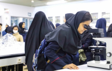 بازدید دانش آموزان دختر مقطع متوسطه از آزمایشگاه های دانشکده علوم