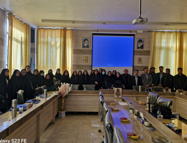 معارفه دانشجویان شاهد و ایثارگر و تجلیل از برگزیدگان در دانشگاه بیرجند