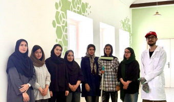 تجلی هنر و خلاقیت در کالبد دانشگاه؛ بازطراحی و زیباسازی محیط «کالج دانشگاه بیرجند» توسط دانشجویان هنر