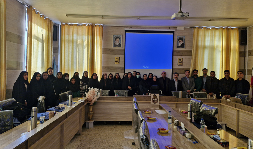 معارفه دانشجویان شاهد و ایثارگر و تجلیل از برگزیدگان در دانشگاه بیرجند